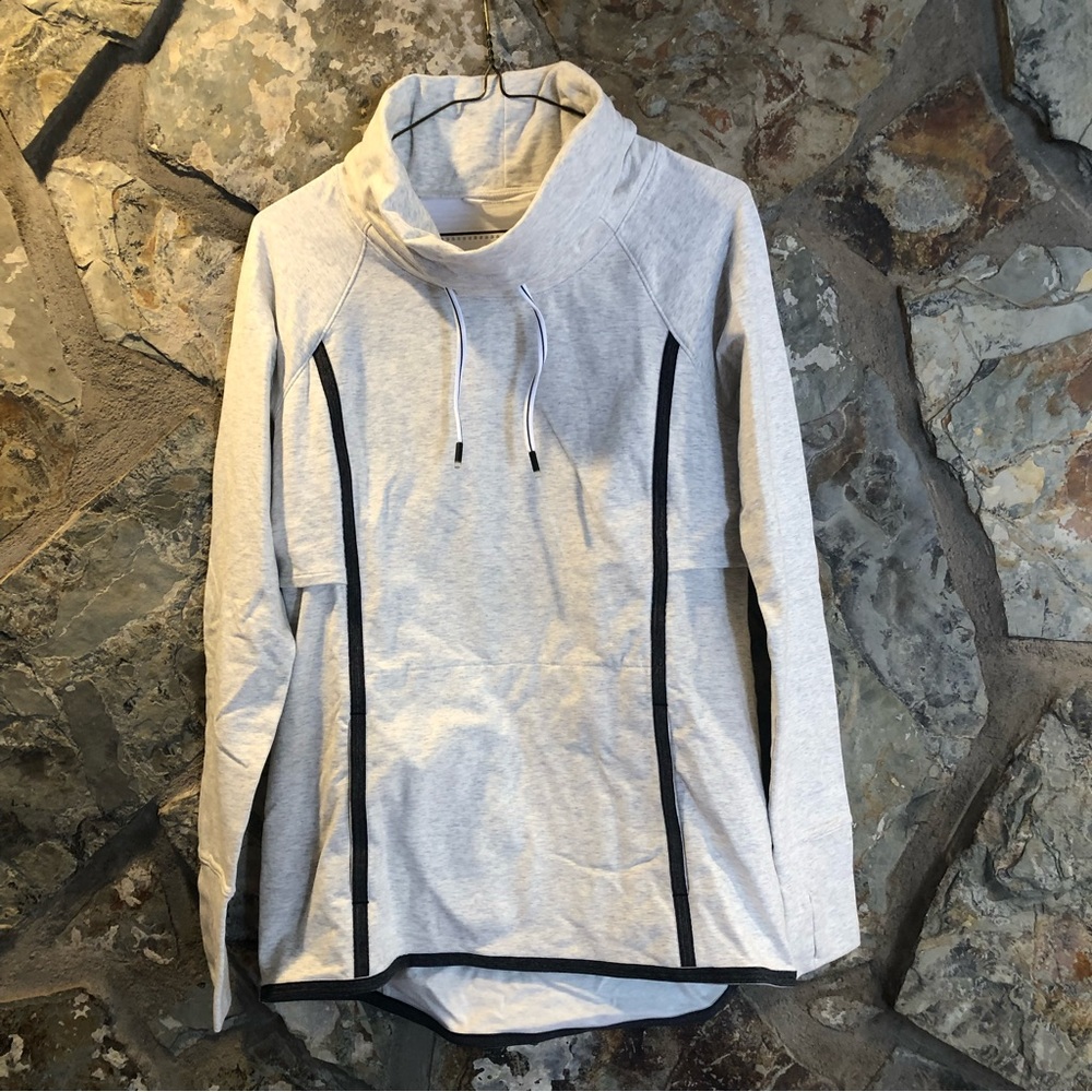 Athleta Pull Over w/ Pockets